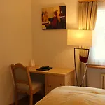 康纳德酒店 酒店 3*