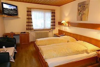 Отель Conrad 3*