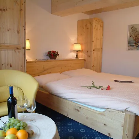 Hotel Conrad 3*